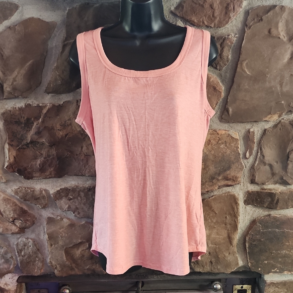 LOT OF 3!!  3 Pack Sleeveless Scoop Neck Tank Top - Pink, Sage Green & Maroon